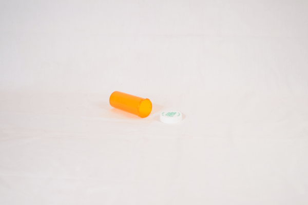 ScriptPro Amber Compatible Vials 20 Dram - 180 Count 2 amber16 script pro side 1